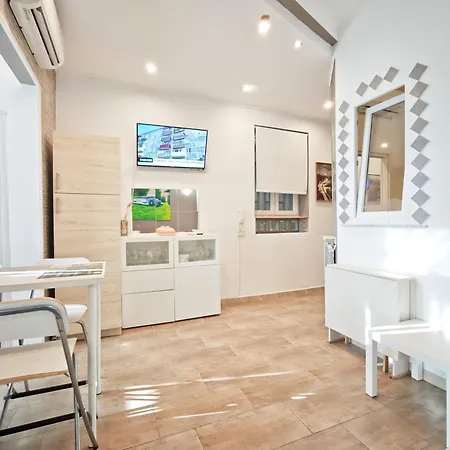 Miky House Apartament Bari