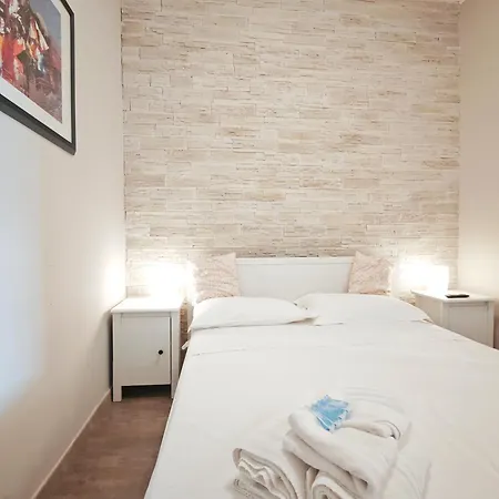 Apartament Miky House
